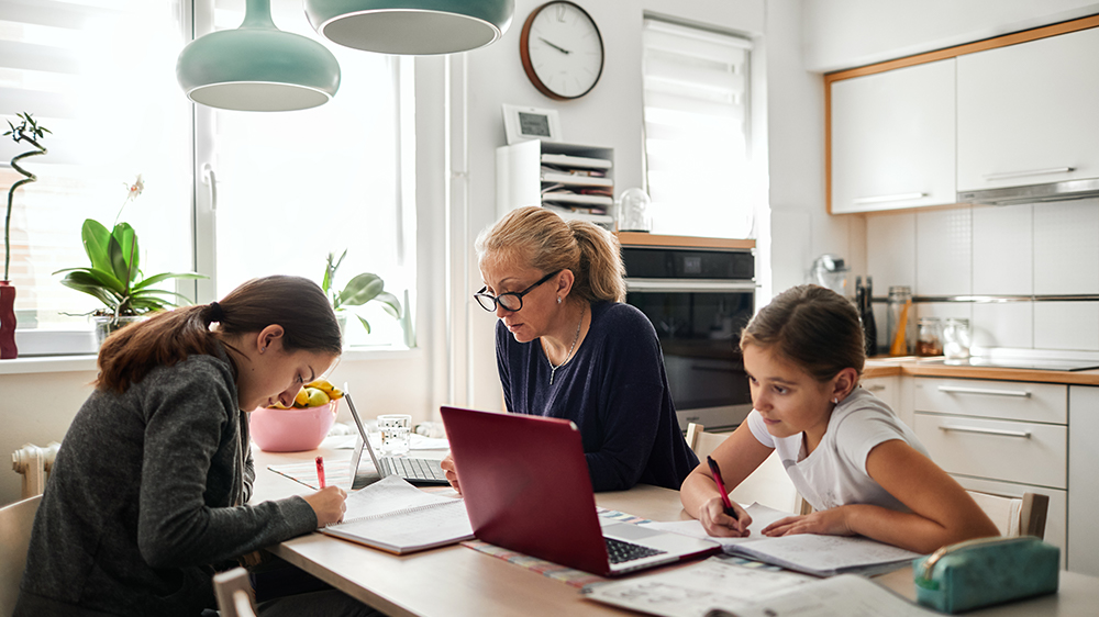 How to Set Up a Healthy Home Office